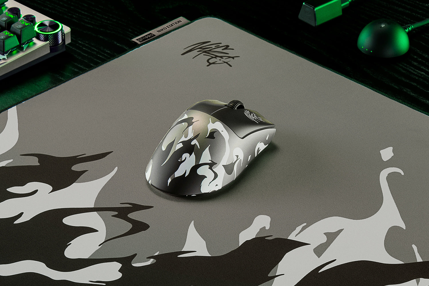 Razer DeathAdder V4 Pro NiKo Edition close-up of flame design graphics