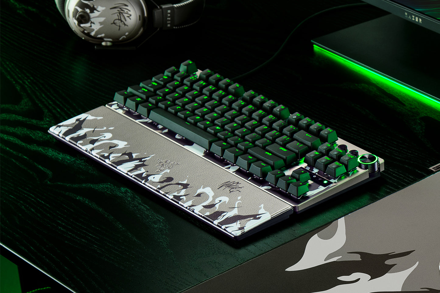 Razer Huntsman V3 Pro TKL 8KHz NiKo Edition close-up of flame keycap graphics