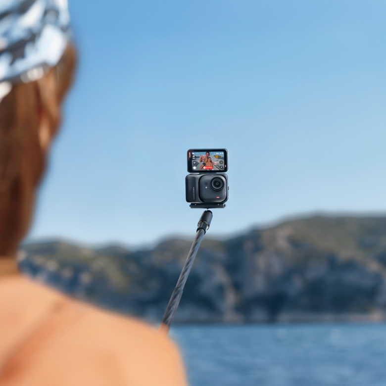 Insta360 85cm Invisible Selfie Stick retracted, pocket-sized