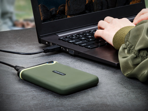 Transcend StoreJet 25M3 rugged silicone casing close-up