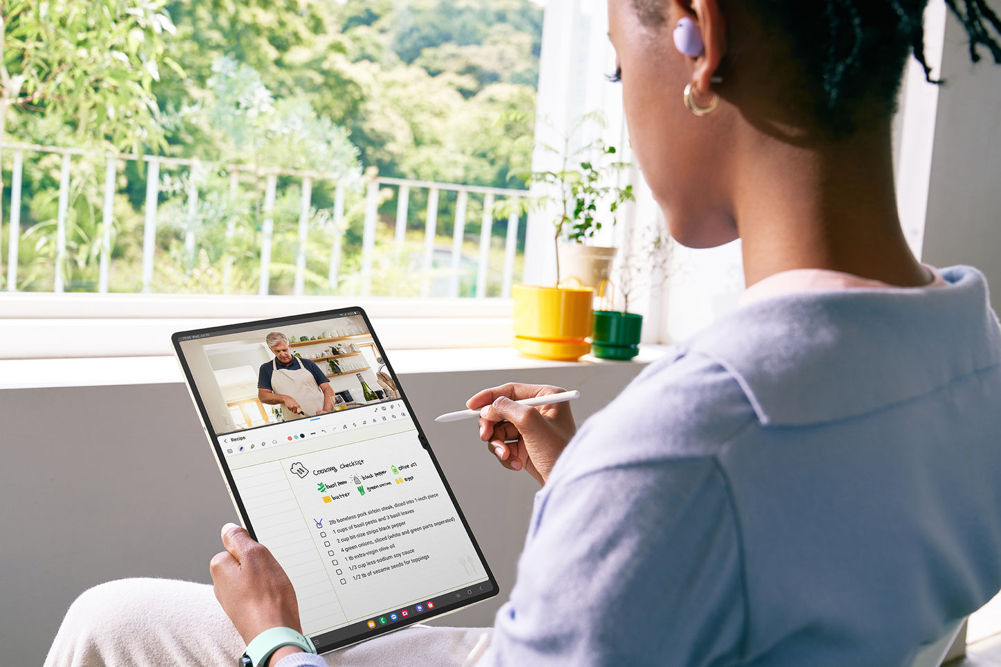 Multi Window multitasking on Samsung Galaxy Tab S9 series